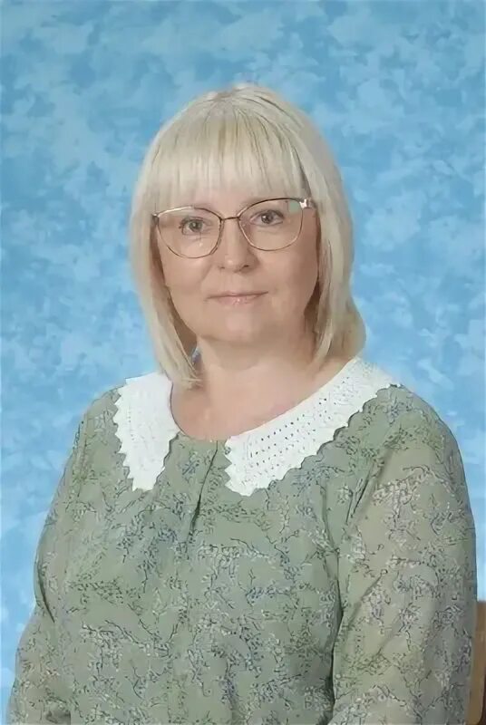 Лисовская Лариса Ивановна.